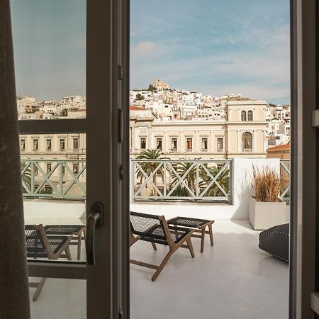 Syros Soul Luxury Suites แอร์มูโปลี ภายนอก รูปภาพ