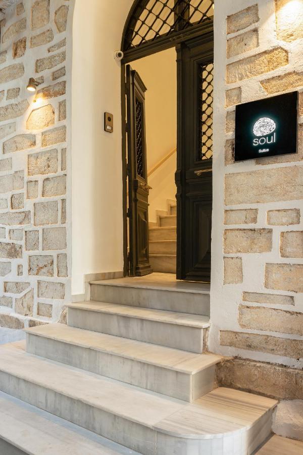 Syros Soul Luxury Suites แอร์มูโปลี ภายนอก รูปภาพ