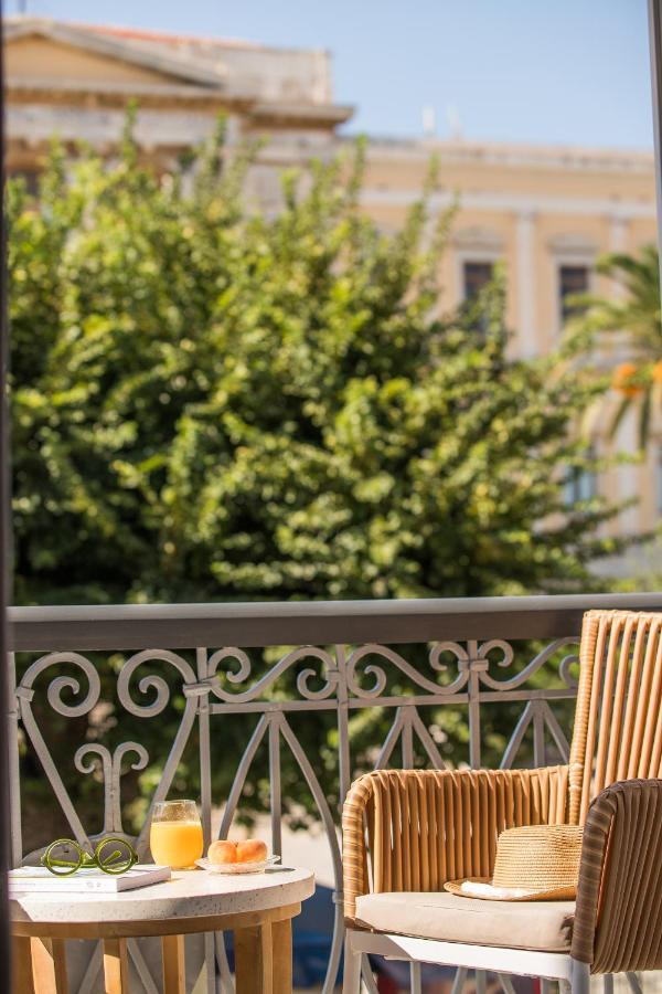 Syros Soul Luxury Suites แอร์มูโปลี ภายนอก รูปภาพ