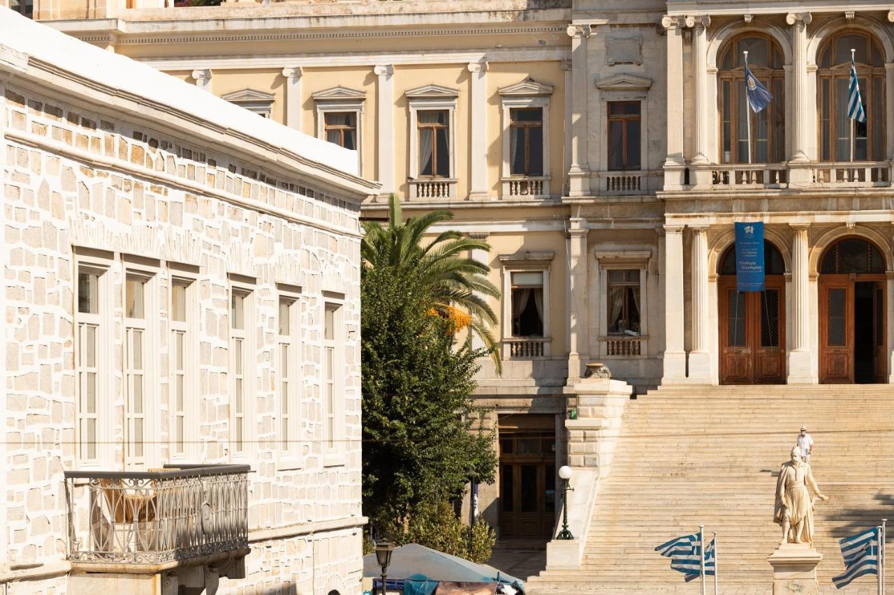 Syros Soul Luxury Suites แอร์มูโปลี ภายนอก รูปภาพ