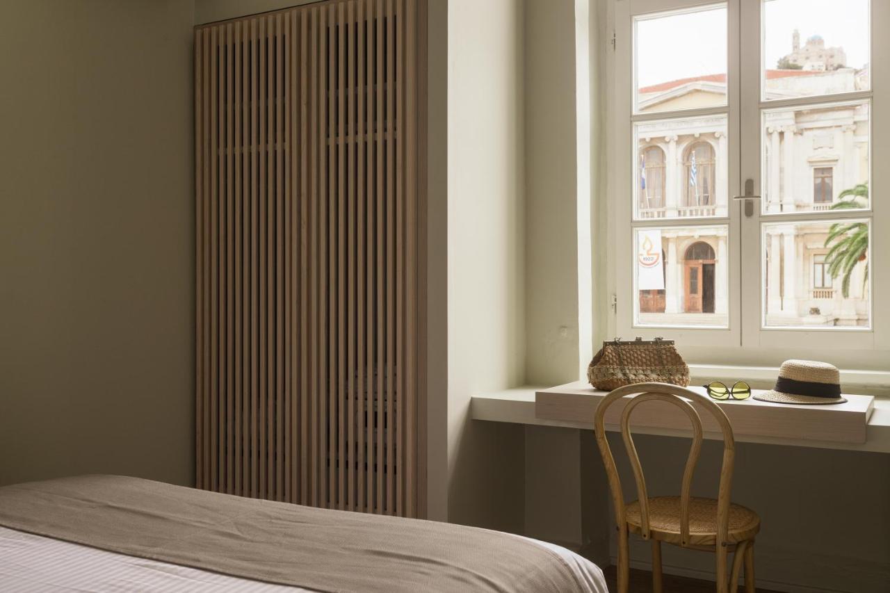 Syros Soul Luxury Suites แอร์มูโปลี ภายนอก รูปภาพ
